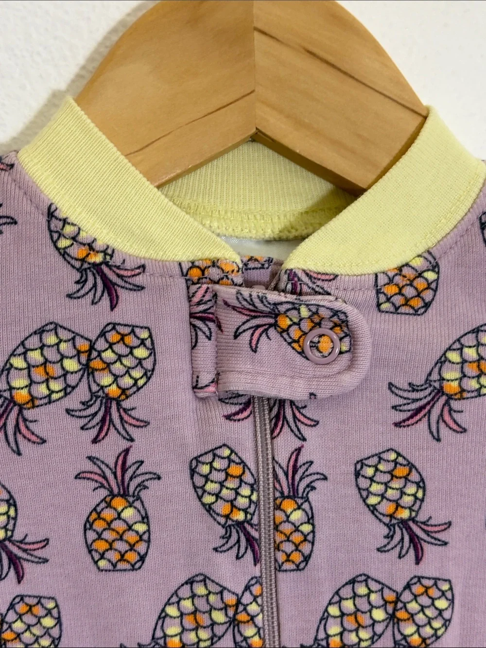 Hanna Andersson Lilac Pineapple Print Organic Cotton One-Piece Pajama
